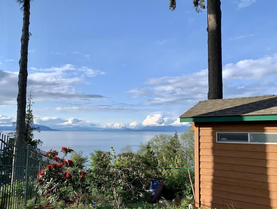 Waterfront Eagle Nest Villa Nanaimo Exterior photo