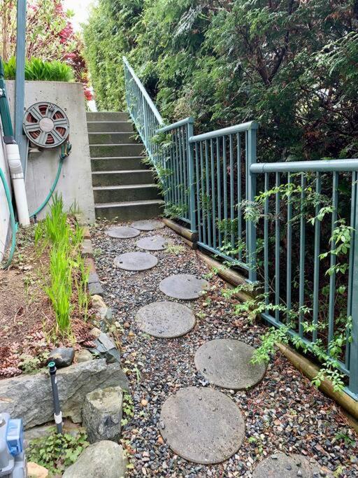 Waterfront Eagle Nest Villa Nanaimo Exterior photo